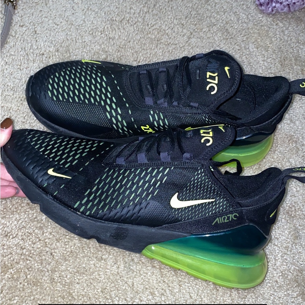 Nike air 270s